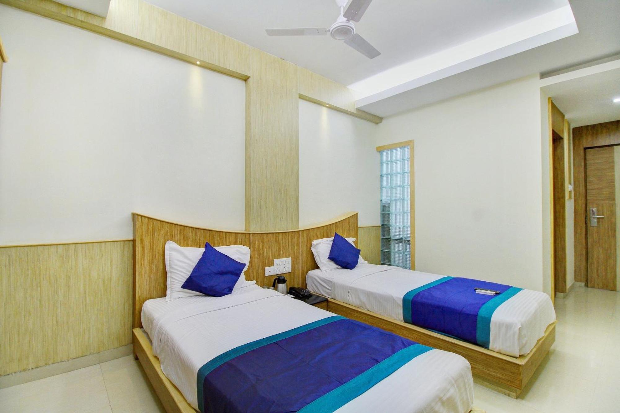 Townhouse Coastal Grand Hotels And Resorts Коимбатур Экстерьер фото