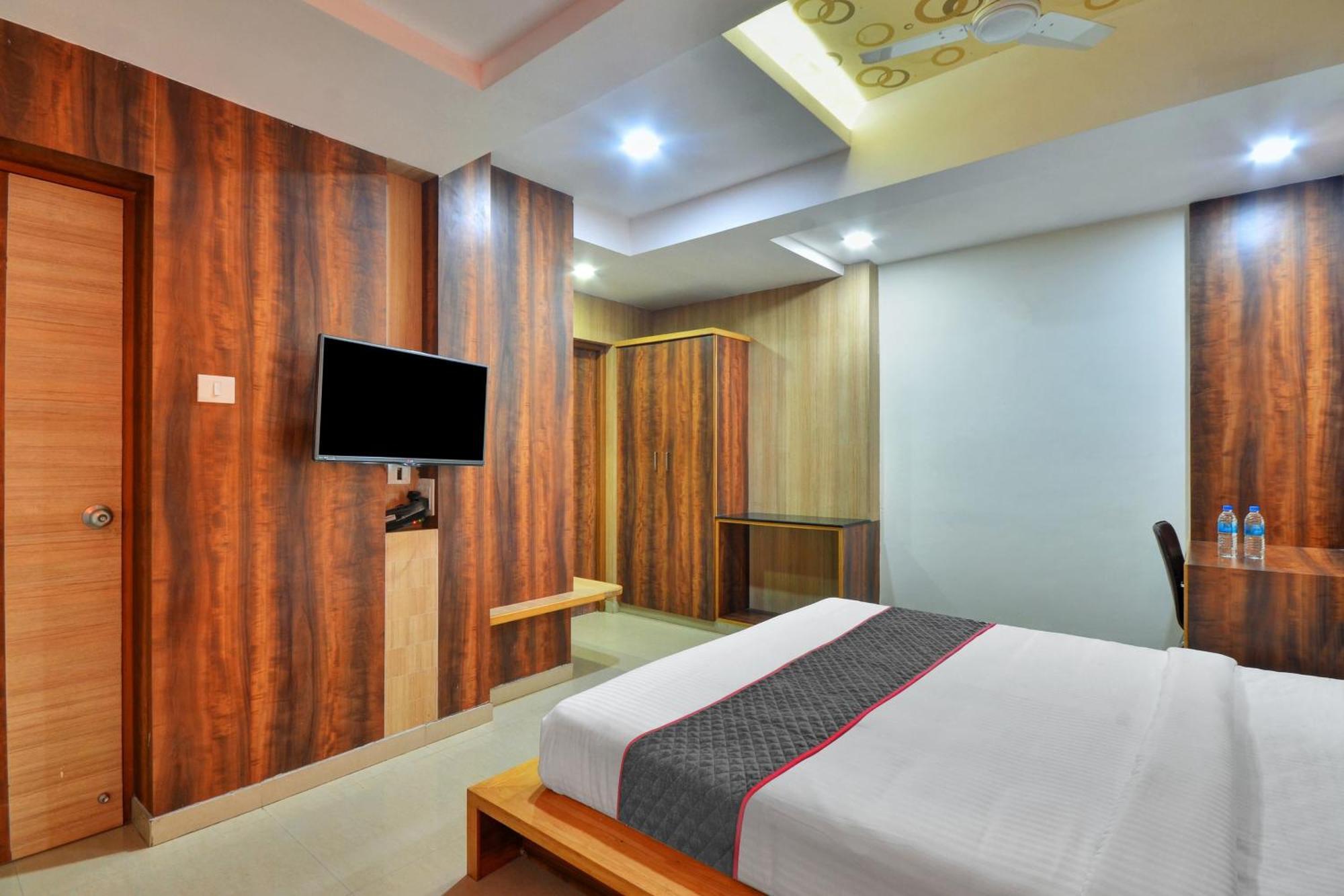 Townhouse Coastal Grand Hotels And Resorts Коимбатур Экстерьер фото