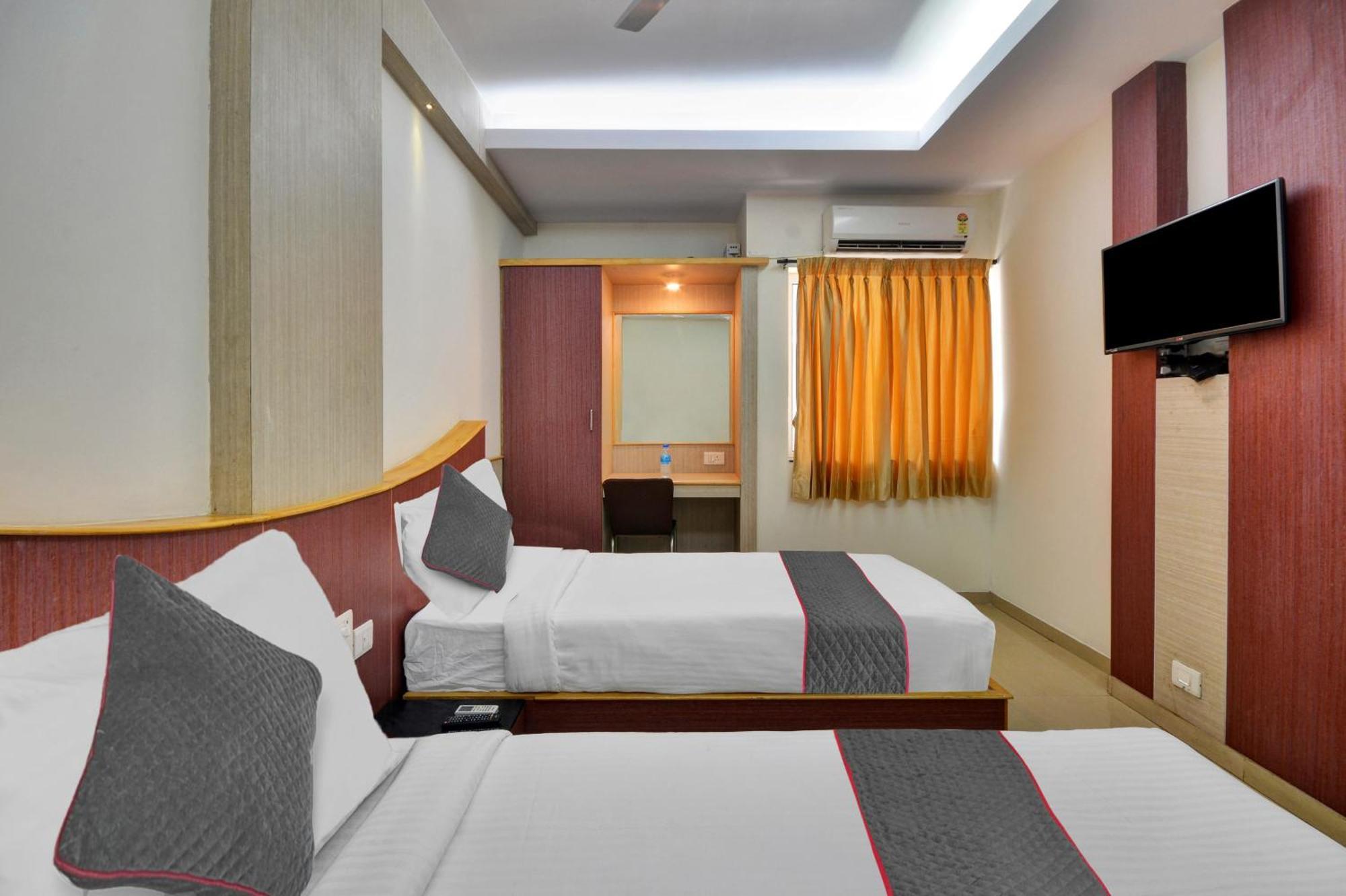 Townhouse Coastal Grand Hotels And Resorts Коимбатур Экстерьер фото